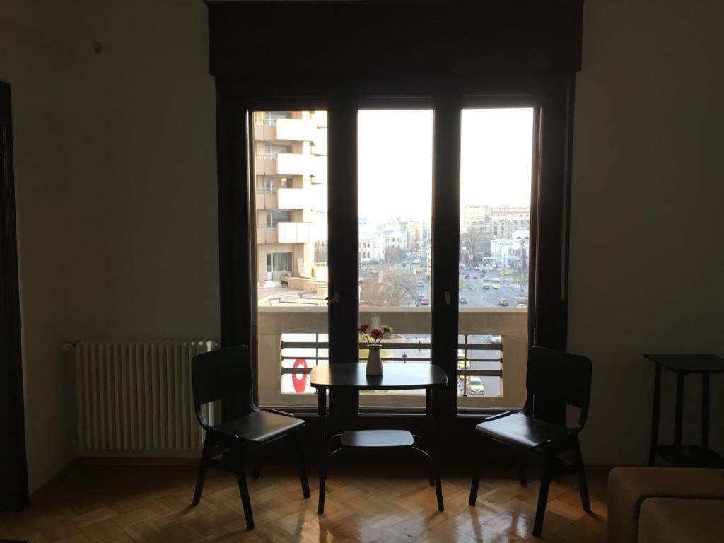 Central Studio Across From Intercontinental Bucarest Esterno foto